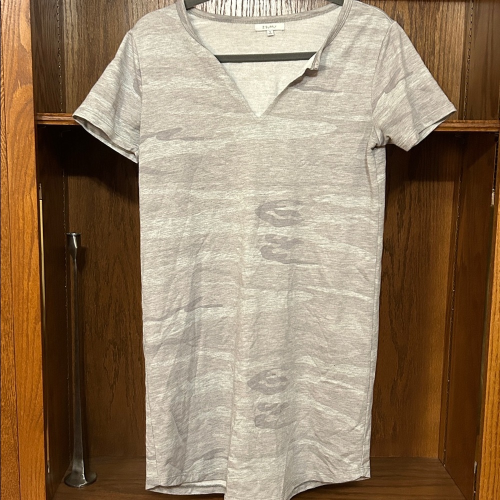 Z Supply Camo Print T-Shirt Dress Grey size Small